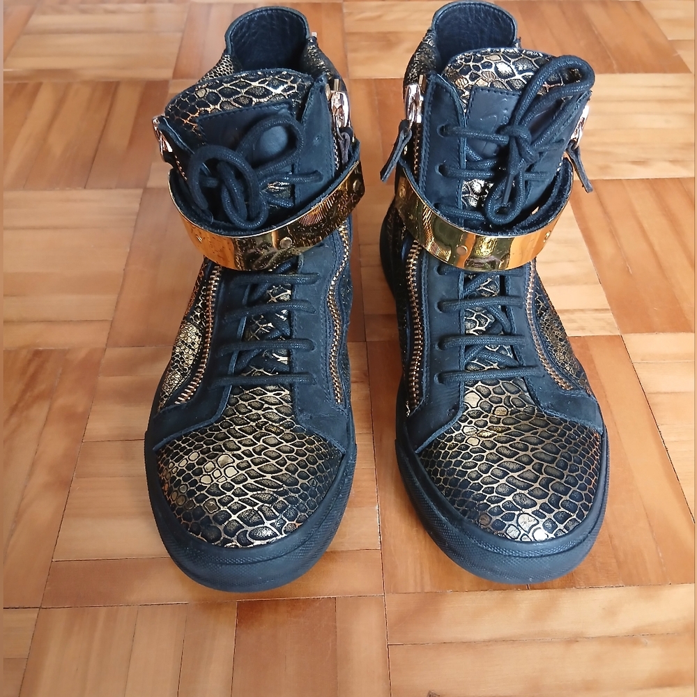 Guiseppe Zanotti Black and Gold Phyton  High-Top Sneakers.Size US9